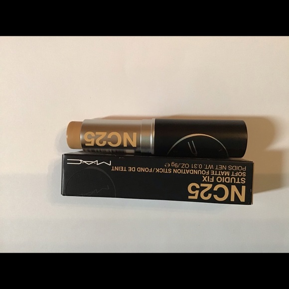 Studio Fix soft matte foundation stick - Picture 15 of 16